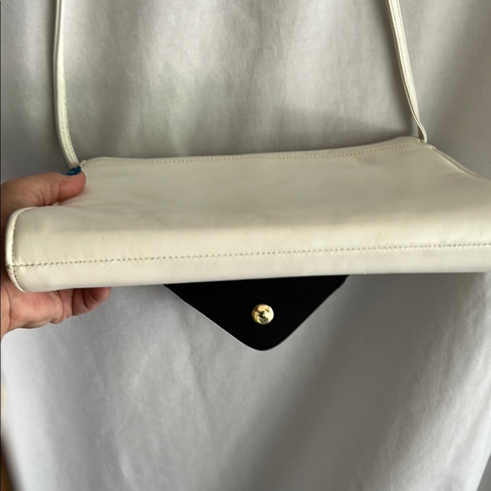 Source Unknown White And Black Geometric Clutch - image 7